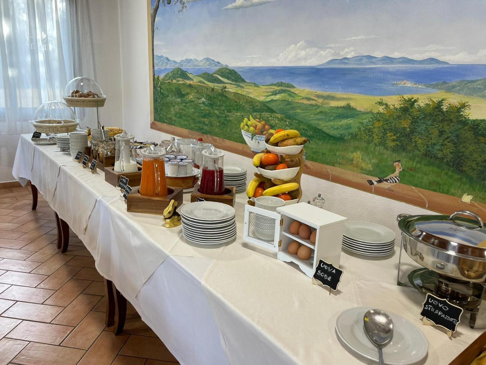 Hotel Ristorante Le Querciolaie Dei Ricci Fonteblanda Exteriör bild